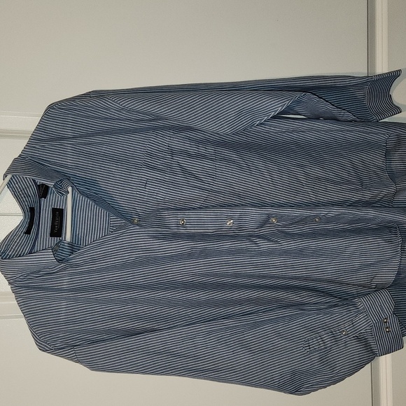 Dress Shirt Van Heusen - Picture 1 of 3